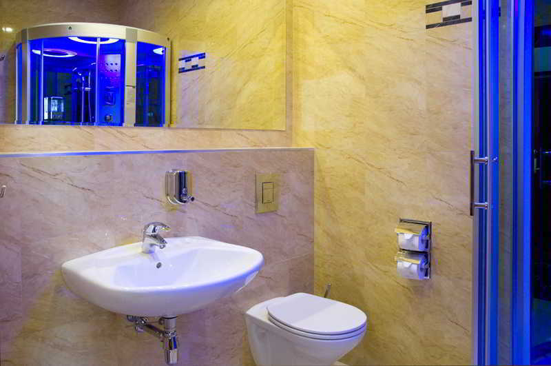 Hotel Holiday Park Warschau Kamer foto