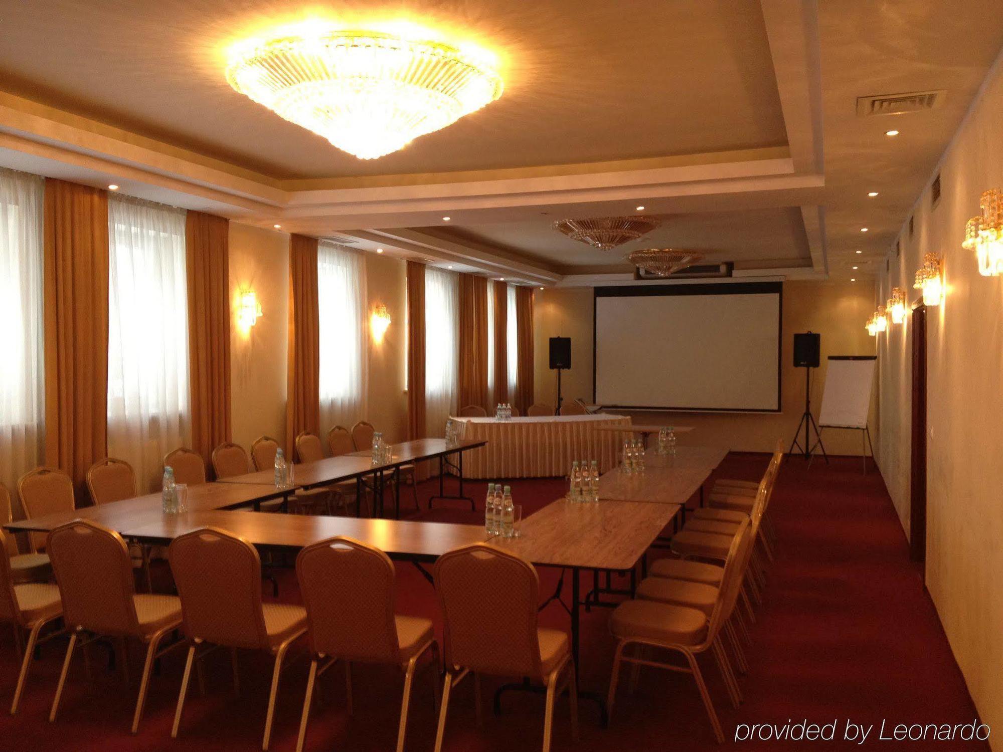 Hotel Holiday Park Warschau Faciliteiten foto